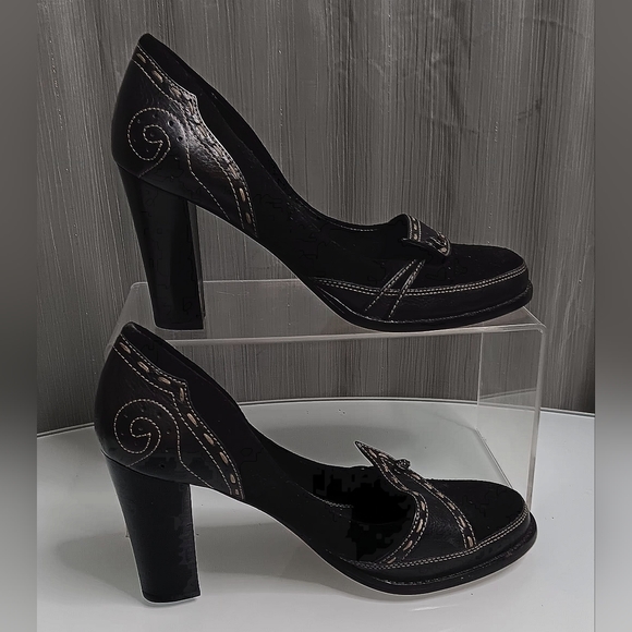 *Like New* MICHELLE K. Genuine Leather & Suede Embroidered Heels: sz. 9 - Picture 5 of 7